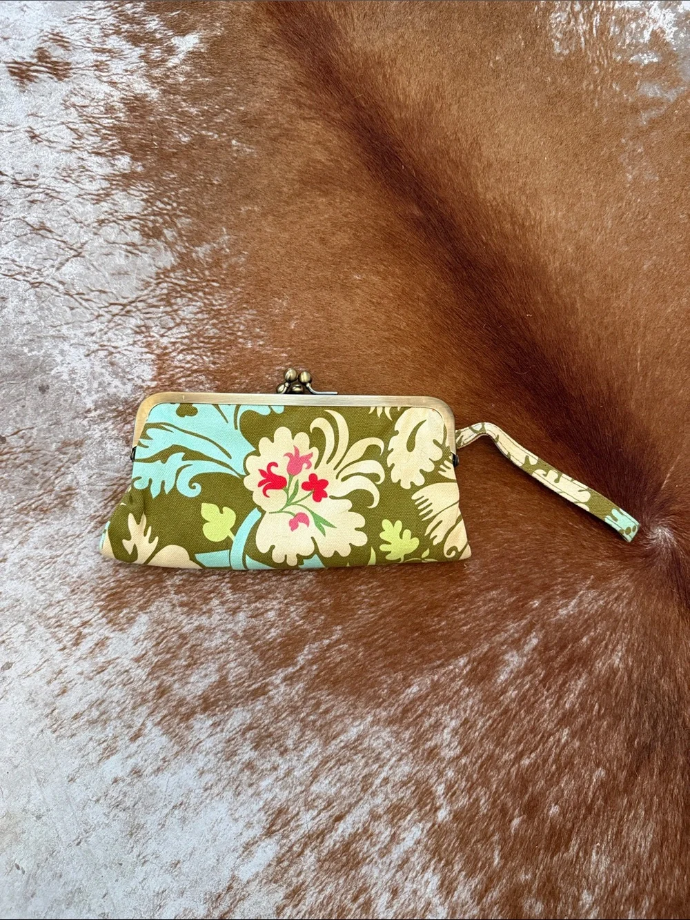 Floral Kiss-Lock Wristlet Wallet